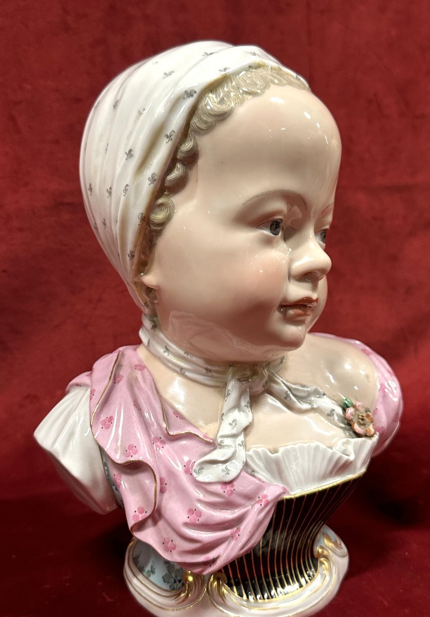 Paire de Bustes d’enfants de la Maison de Bourbon, Meissen, d’après J. J. Kändler-photo-3
