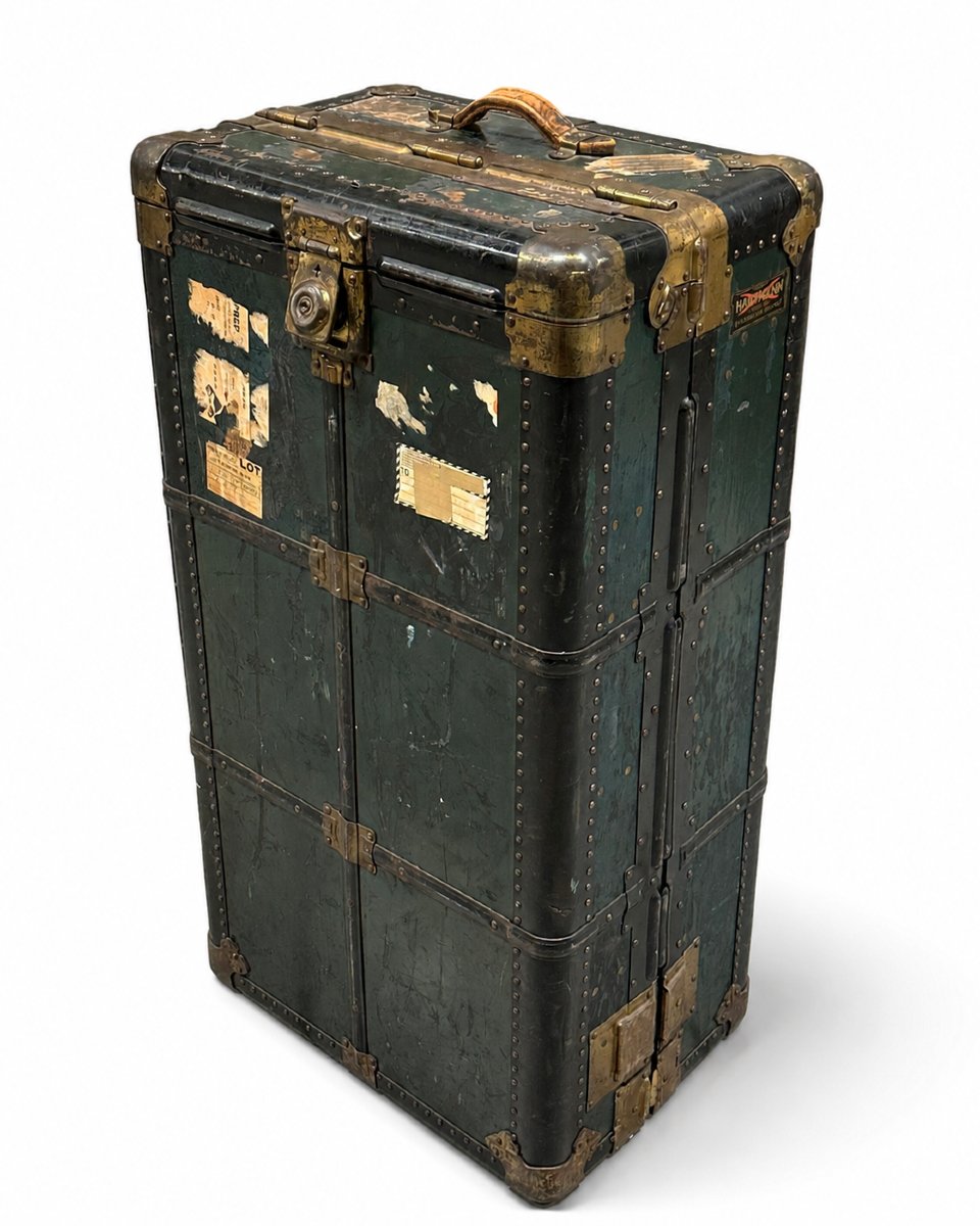 Malle-Armoire de Voyage Hartmann, debut XXe siècle