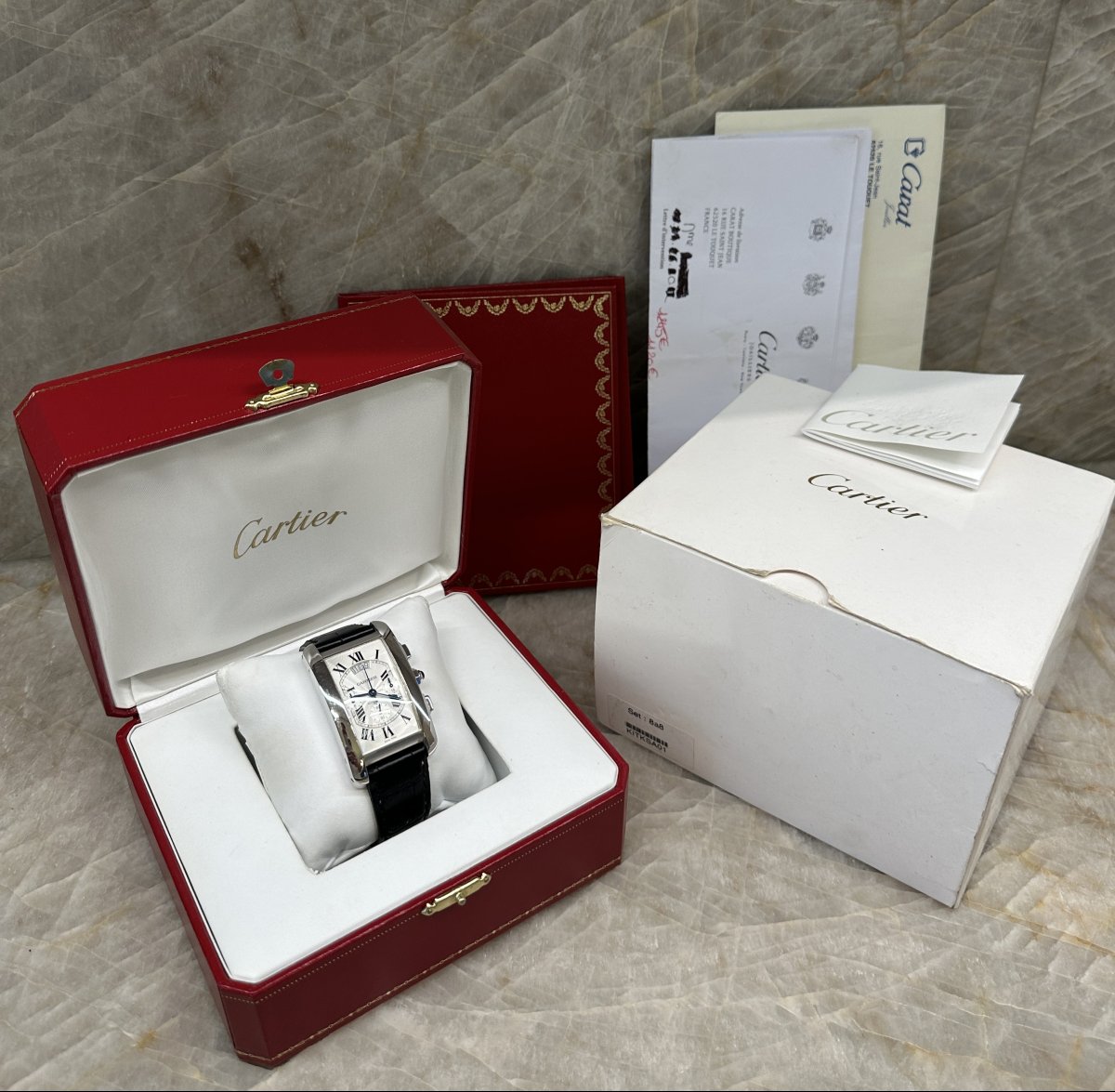 Cartier Tank Américaine XL Chronographe, Montre en Or Blanc 18k-photo-2