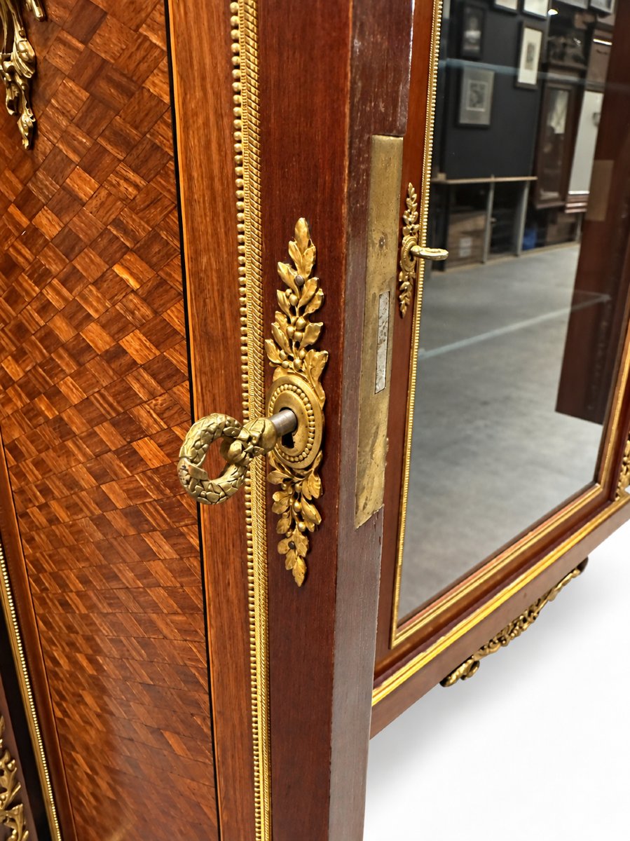 Vitrine de Style Louis XVI att. F. Linke et Marqueterie, Bronzes Dorés, XIXe-photo-4
