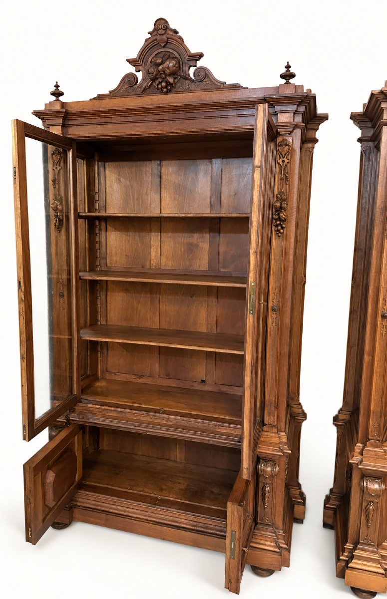 Paire de Grandes  Bibliothèques Néo-Renaissance en Noyer Massif, fin XIXe siècle-photo-1