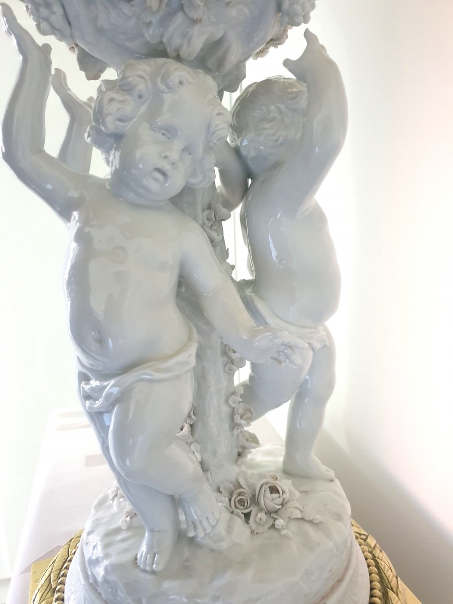 Porcelaina Lamp Three Amours Bronze-photo-3