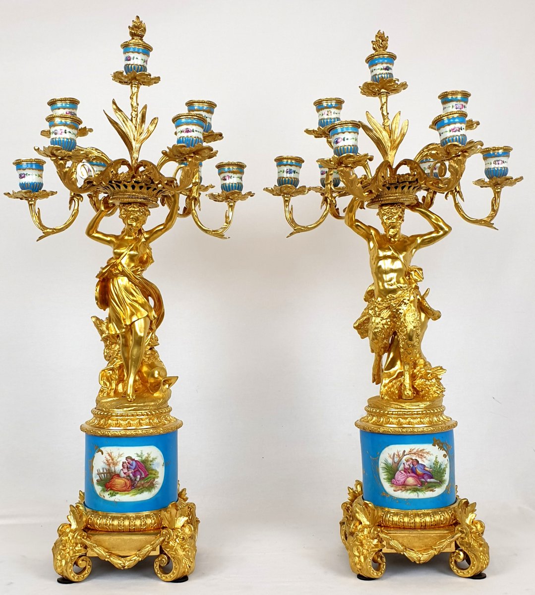 Paire De Candélabres Figurale Sevres Bronze Dore 85 Cm