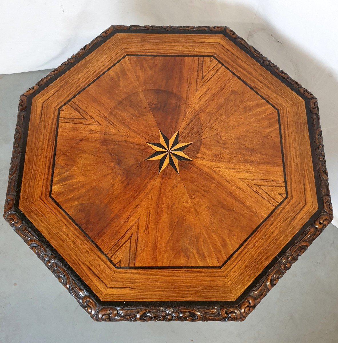 19th Century Richly Carved Walnut Table-photo-3