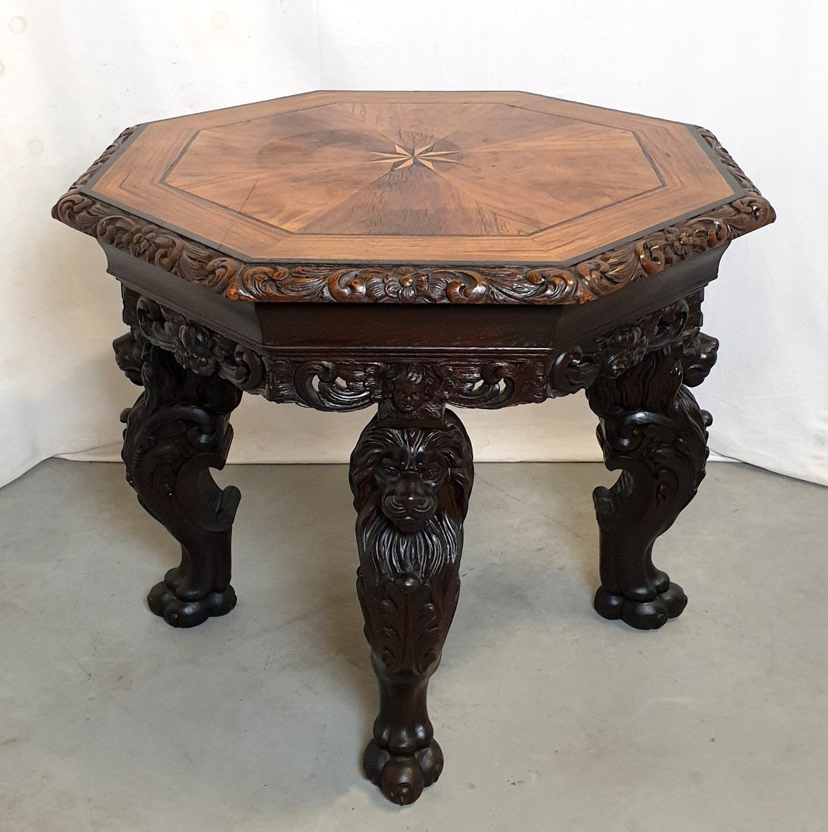 19th Century Richly Carved Walnut Table-photo-5
