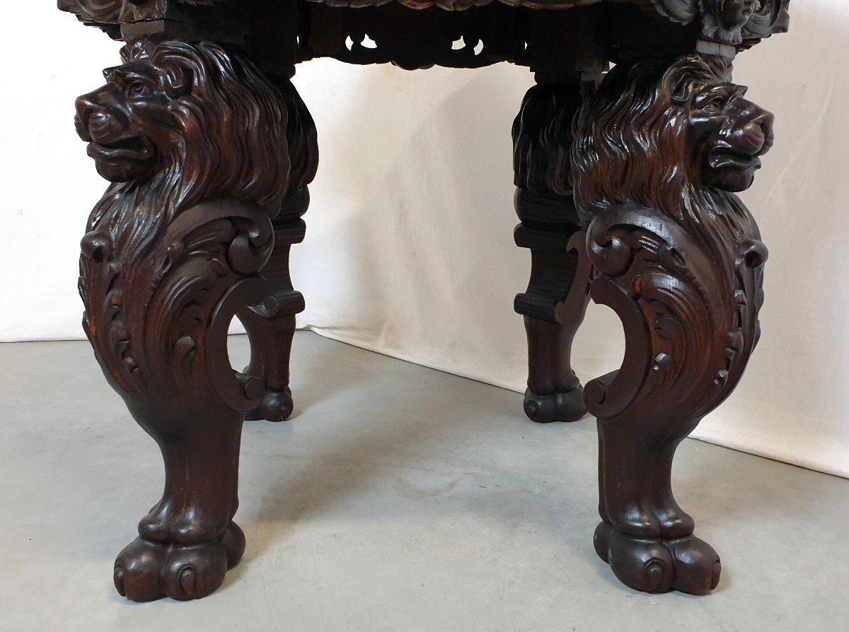 19th Century Richly Carved Walnut Table-photo-8