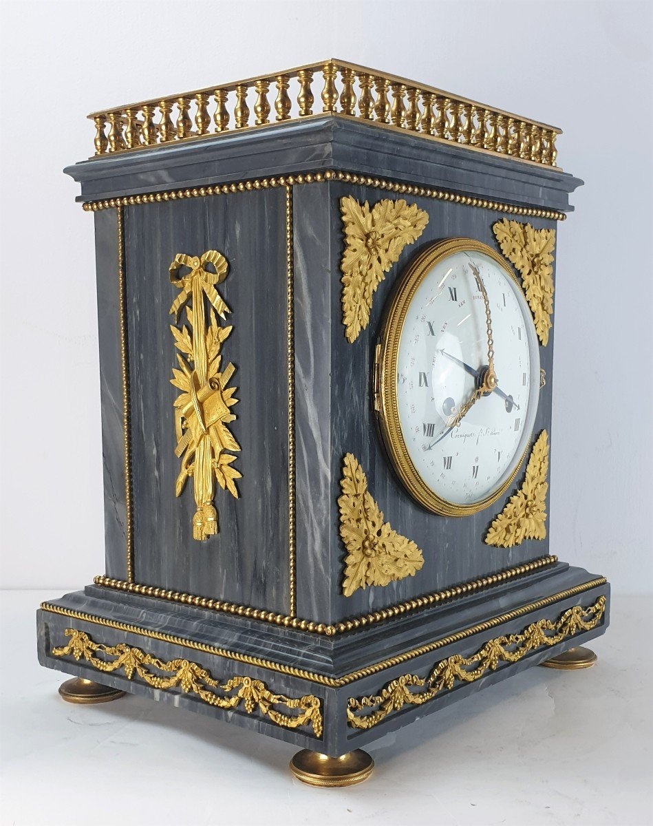 Directoire Clock In Marble Bronze Dore Corniquet Paris 18th Century-photo-4