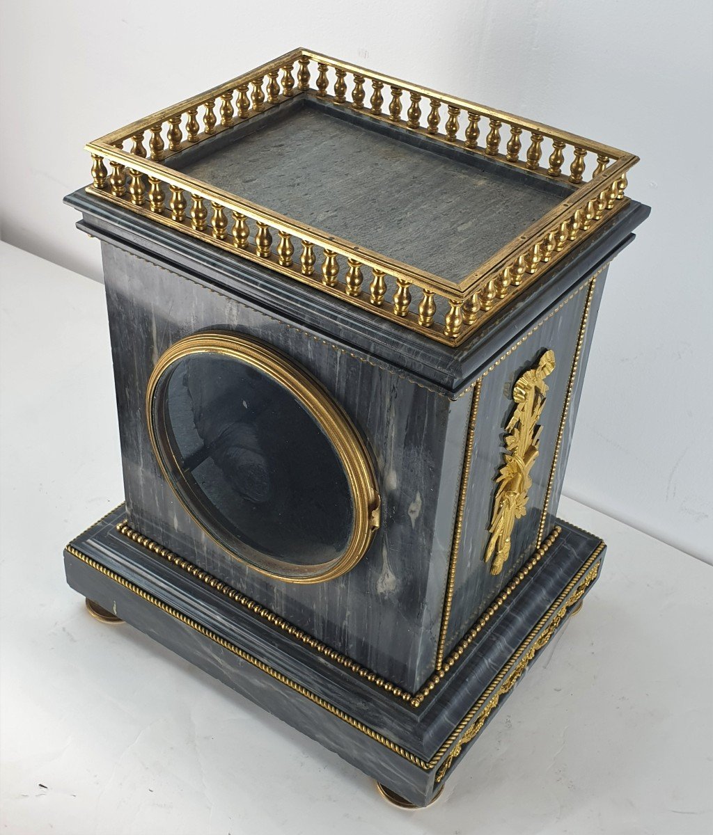 Directoire Clock In Marble Bronze Dore Corniquet Paris 18th Century-photo-7