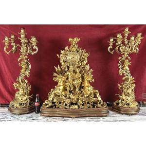 Le Triomphe De Neptune Et Amphitrite - Importante Garniture En Bronze Doré
