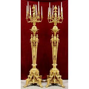 Important Paire De Torchères De Style Louis XVI En Bronze Doré, France, Vers 1880