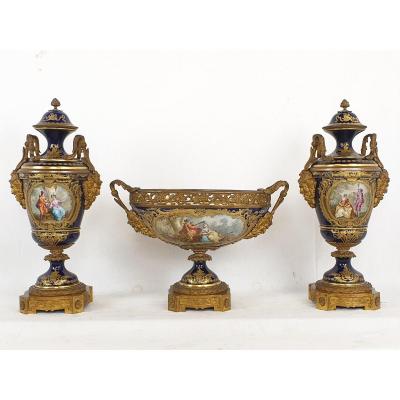 Exceptionnel Garniture En Sevres Porcelaine Bronze Dore 19eme Siecle