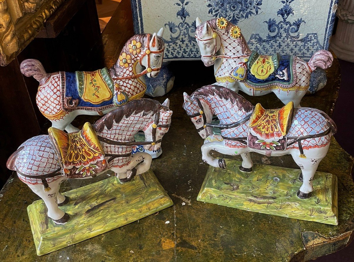 Delft Earthenware Horses, XIXe