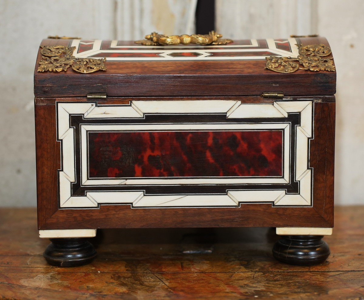Petit Coffret d'époque Louis XIV En Marqueteries Bois, Ivoire écaille, Orné De Bronzes Dorés .-photo-3