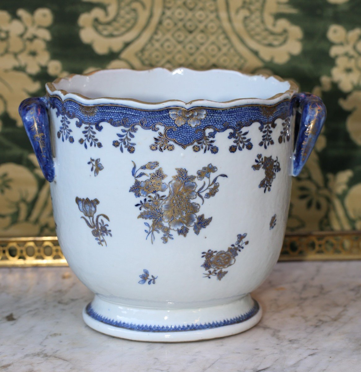 18th Century Cooler, Made Of Chinese Porcelain From The East India Company