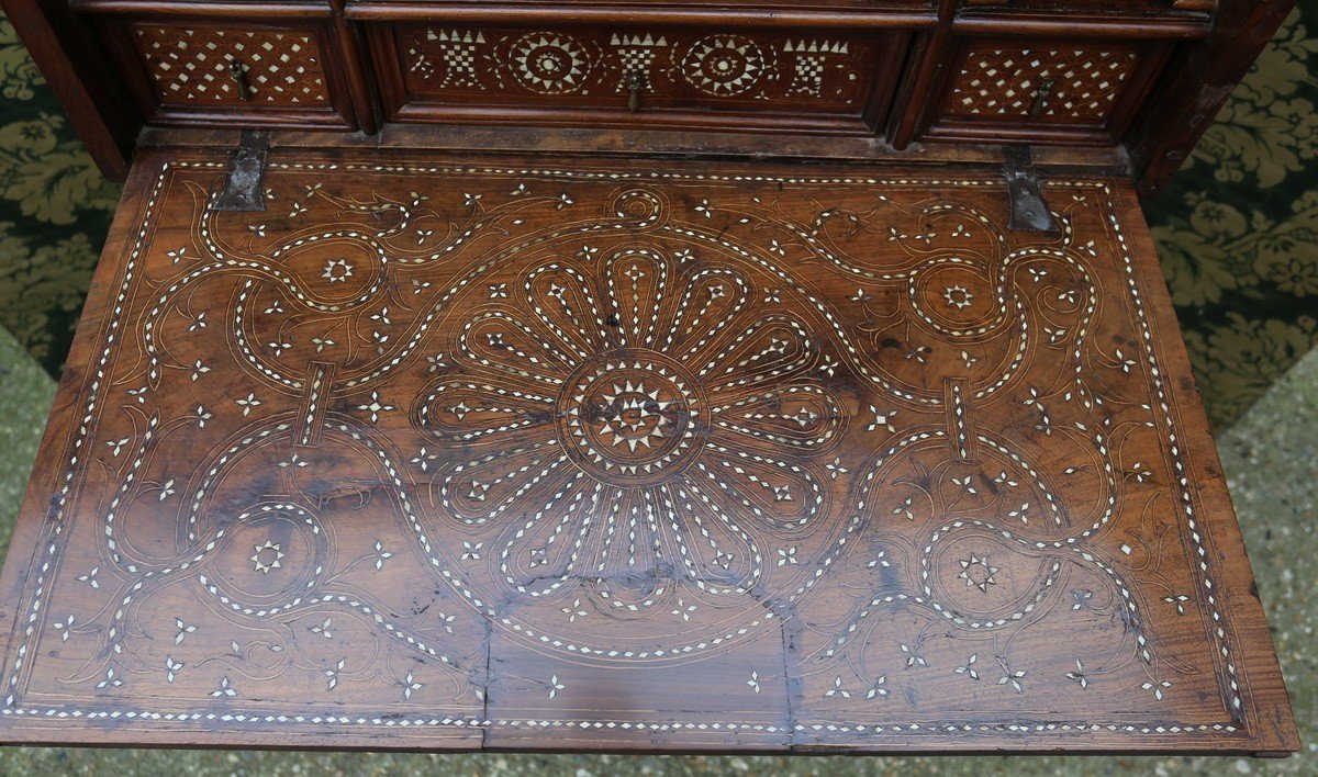Barguenio Mudejar Cabinet, Aragon, 16th Century, In Walnut Inlaid With Bone -photo-3