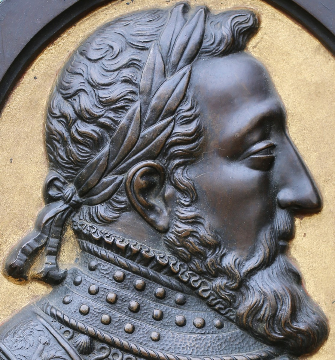 Ecole Française Du XIXe, Profil De François 1er En Bronze-photo-2