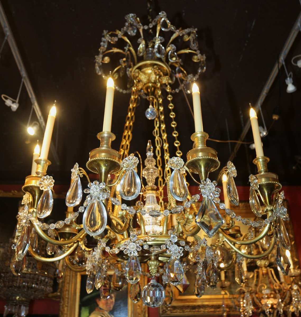 Louis XVI Style 10-light Chandelier In Chiseled And Gilded Bronze With Molded Glass And Faceted Tassels-photo-2