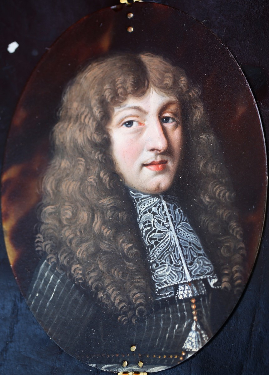 French School, Late 17th Century, Portrait Of A Man In A Wig, Oil On Tortoiseshell.-photo-3