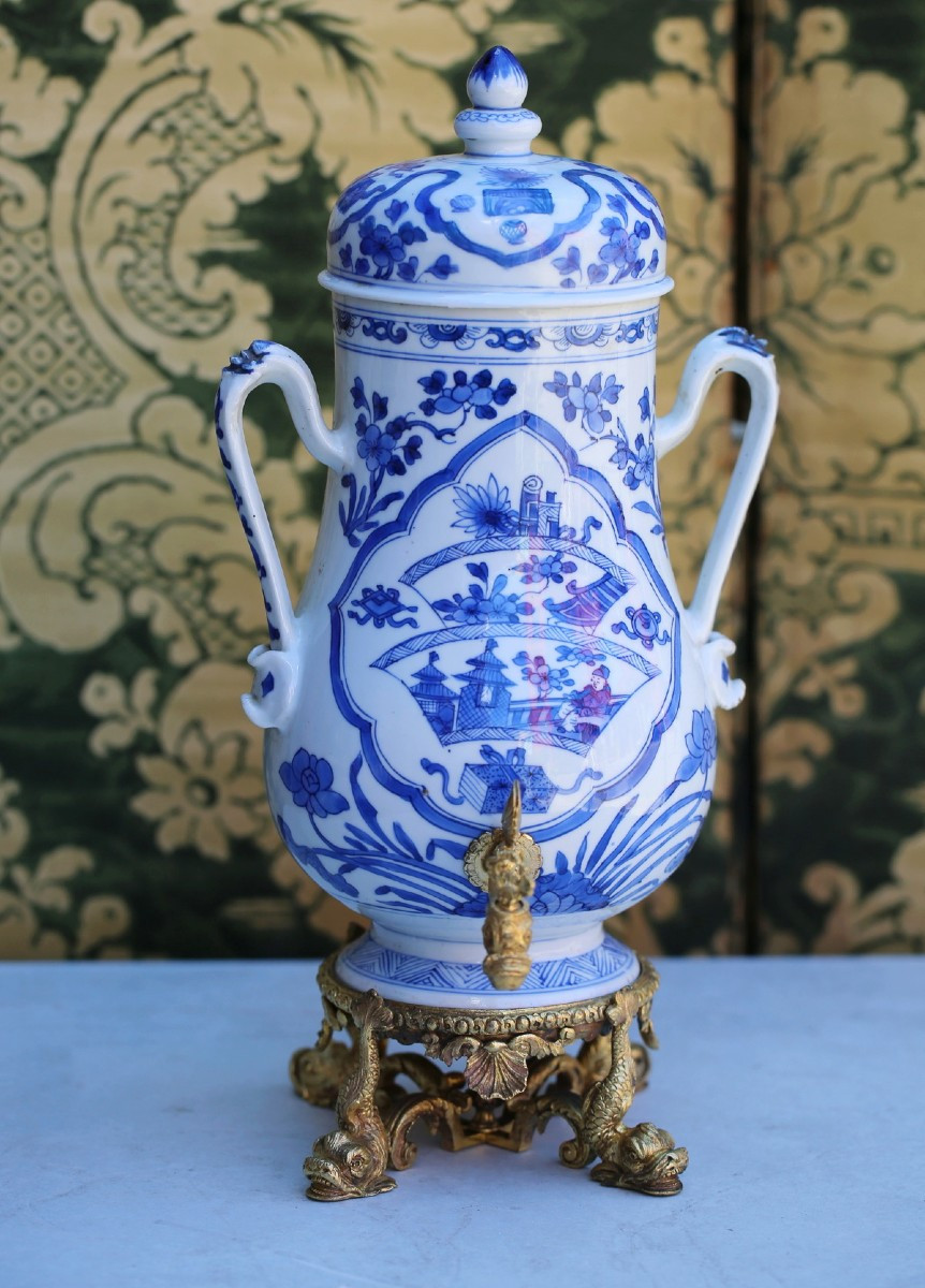 Chinese Porcelain Table Fountain, Kangxi Period 1662-1722, Gilt Bronze Mount.-photo-2