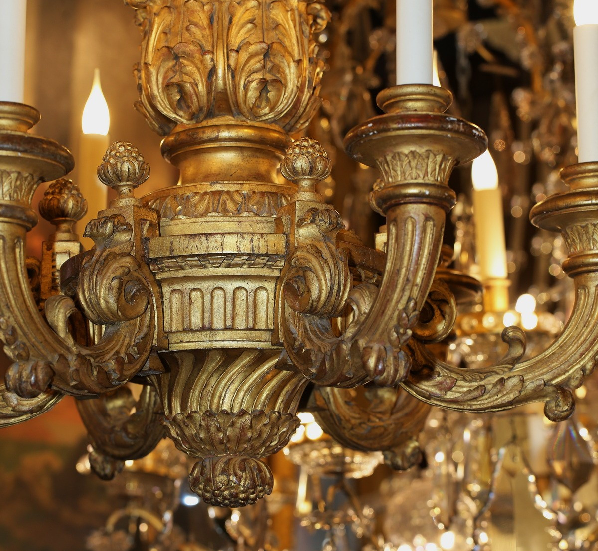 Louis XVI Style Chandelier With 6 Lights, Carved Gilded Wood, Early 20th Century-photo-3