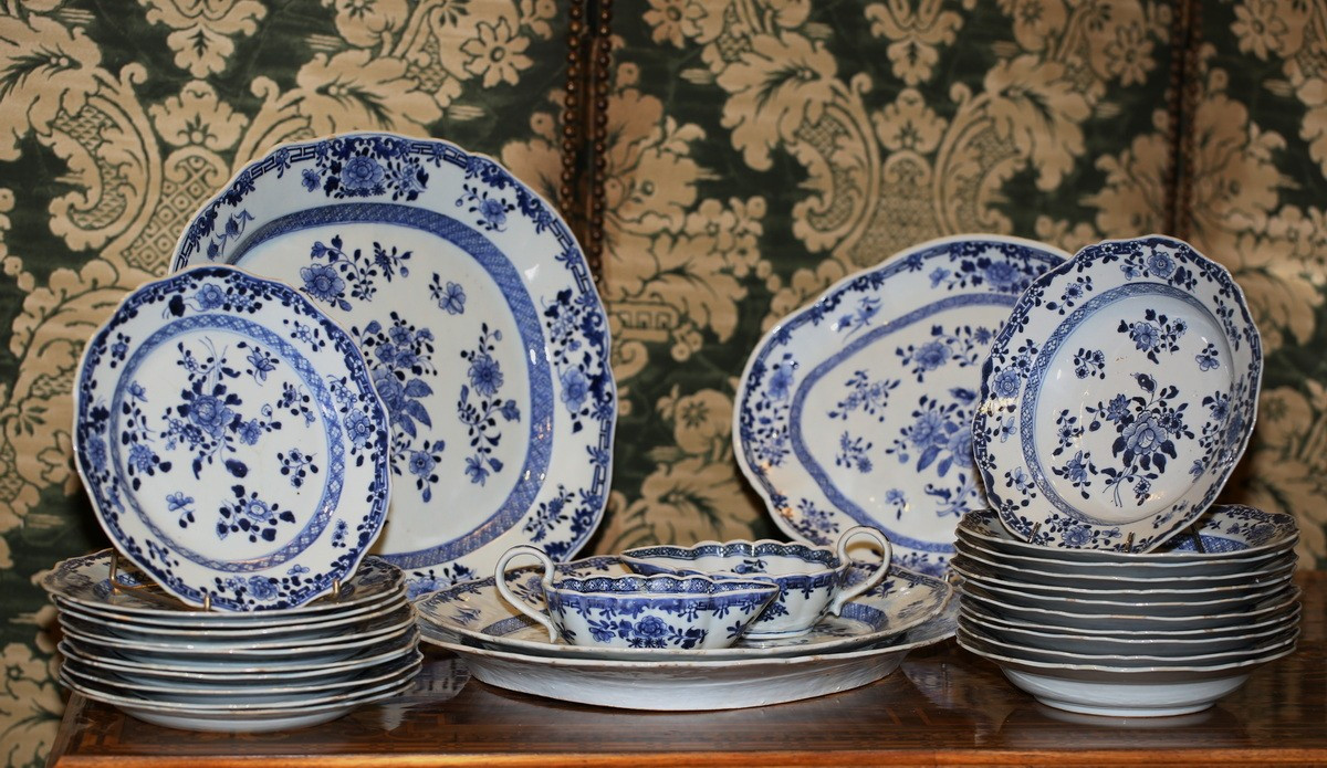 East India Company, Late 18th Century, Part Of A White And Blue Porcelain Service.-photo-2