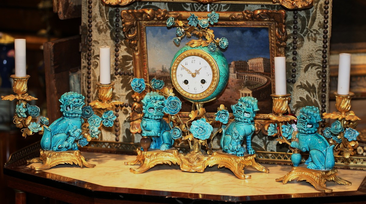 Garniture 3 pièces style Louis XV Rococo porcelaine bleu turquoise et bronze doré.