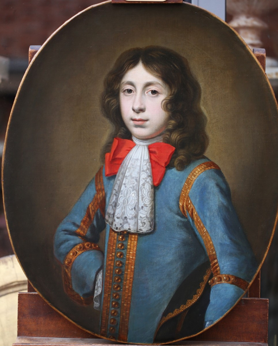 Ecole Française du XVIIIème, jeune page peinture à vue ovale, cadre d'époque.-photo-2