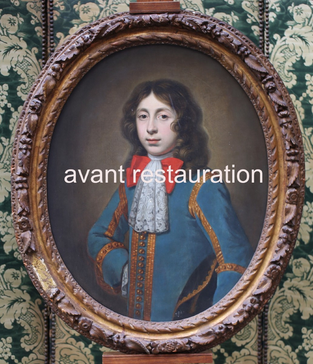 Ecole Française du XVIIIème, jeune page peinture à vue ovale, cadre d'époque.-photo-4