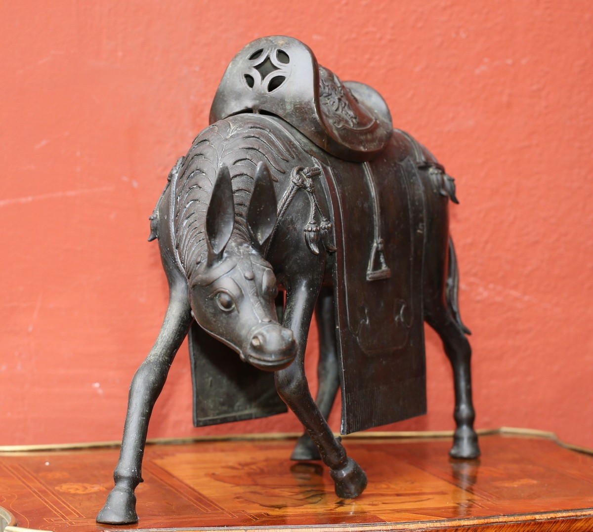 China 19th Century Patinated Bronze Perfume Burner Mule.-photo-3