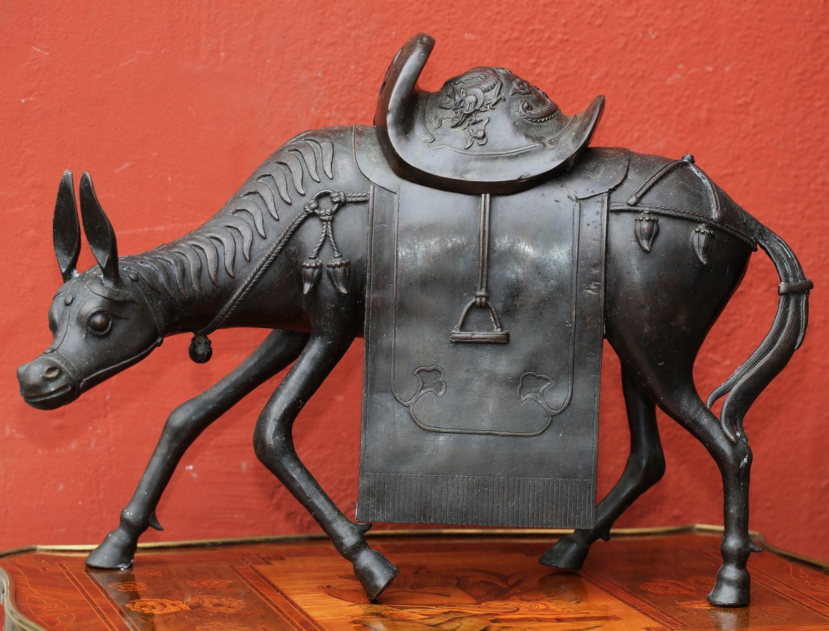 China 19th Century Patinated Bronze Perfume Burner Mule.