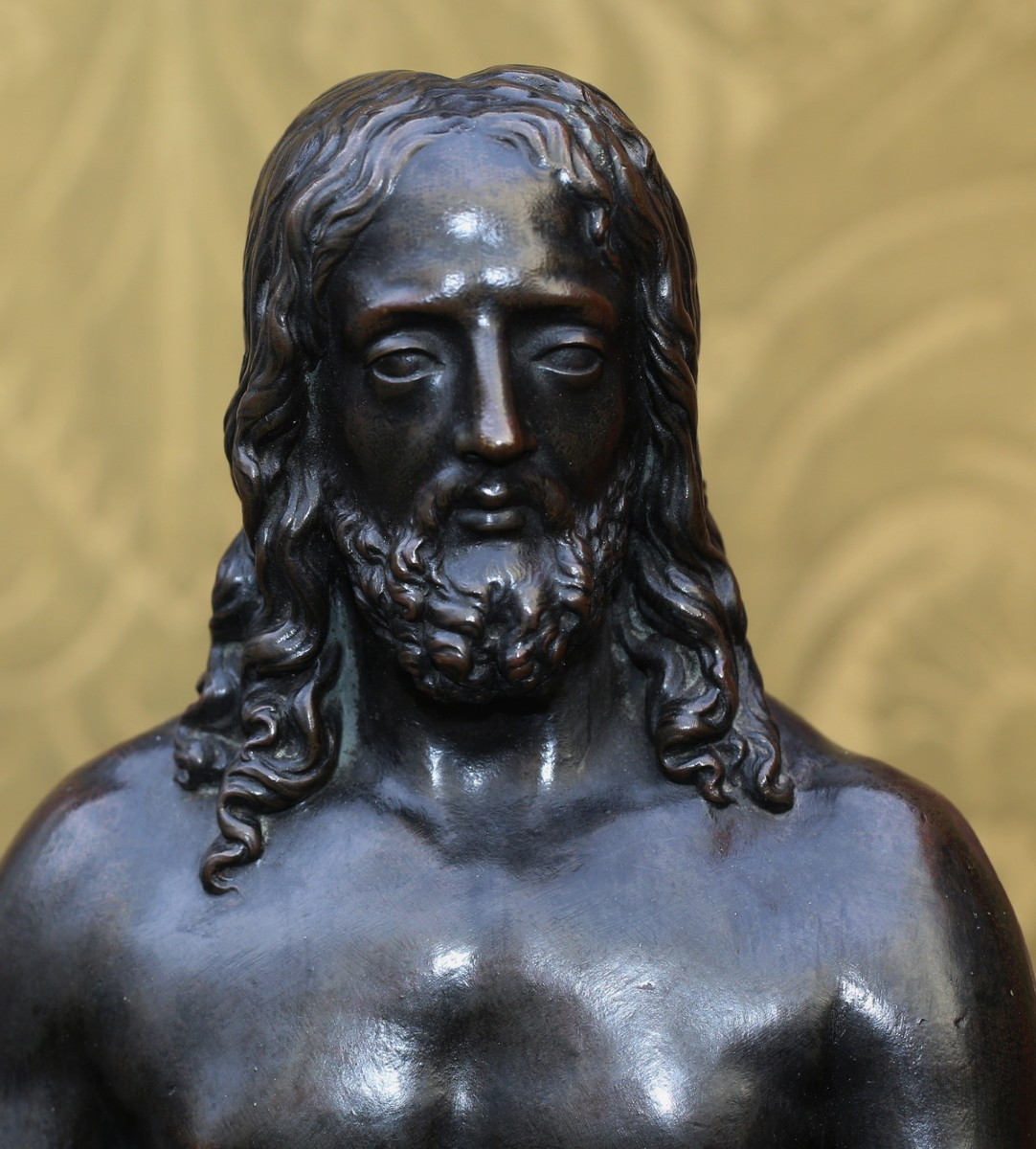 France XIXème, personnage assis philosophe ou Jesus, vétu d'un drapé sur les jambes, bronze.-photo-1