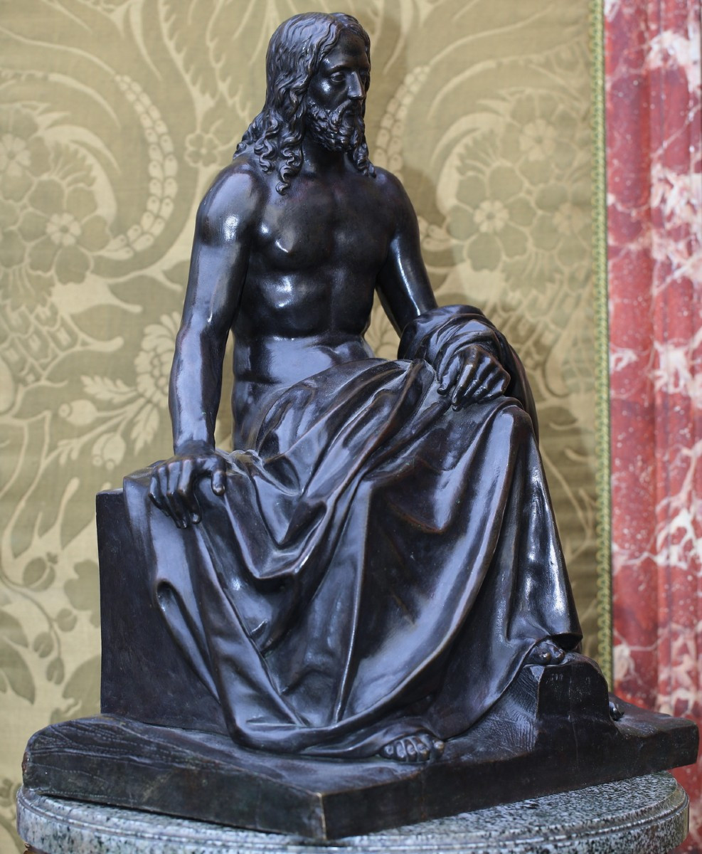 France XIXème, personnage assis philosophe ou Jesus, vétu d'un drapé sur les jambes, bronze.
