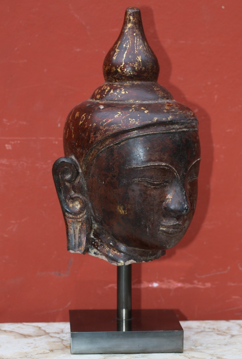 Birmanie XVIIIème, Tête de Bouddha en grès Laqué et doré.-photo-2