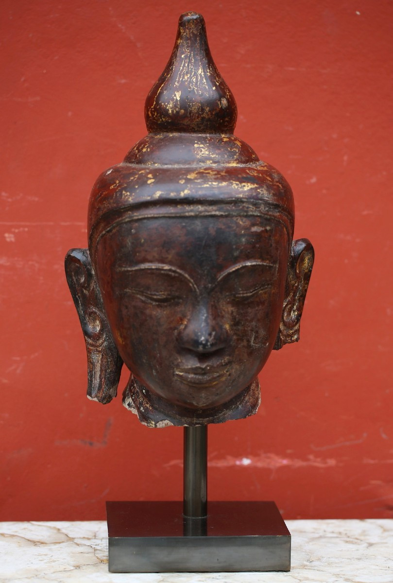 Birmanie XVIIIème, Tête de Bouddha en grès Laqué et doré.-photo-3