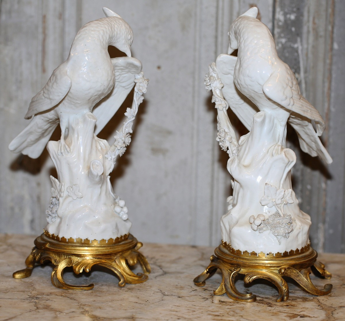 Pair Of Meissen-style White Porcelain Birds Perched On Branches, 19th Century-photo-2