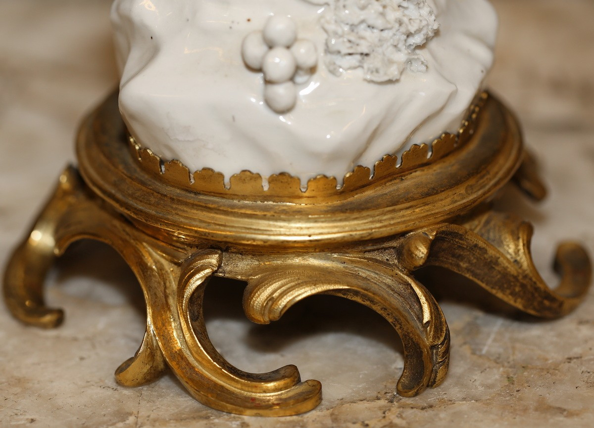 Pair Of Meissen-style White Porcelain Birds Perched On Branches, 19th Century-photo-2