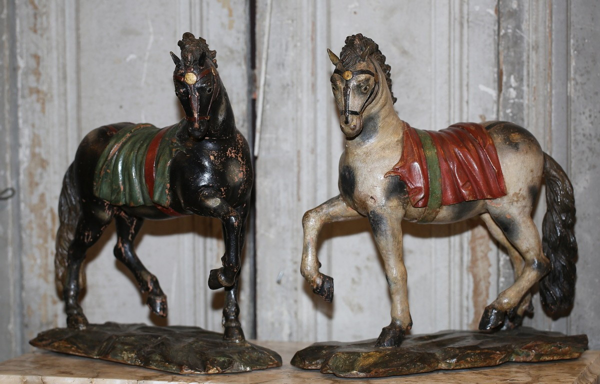 Northern Italy, 18th Century, Grey Horse In Carved And Lacquered Wood.-photo-2