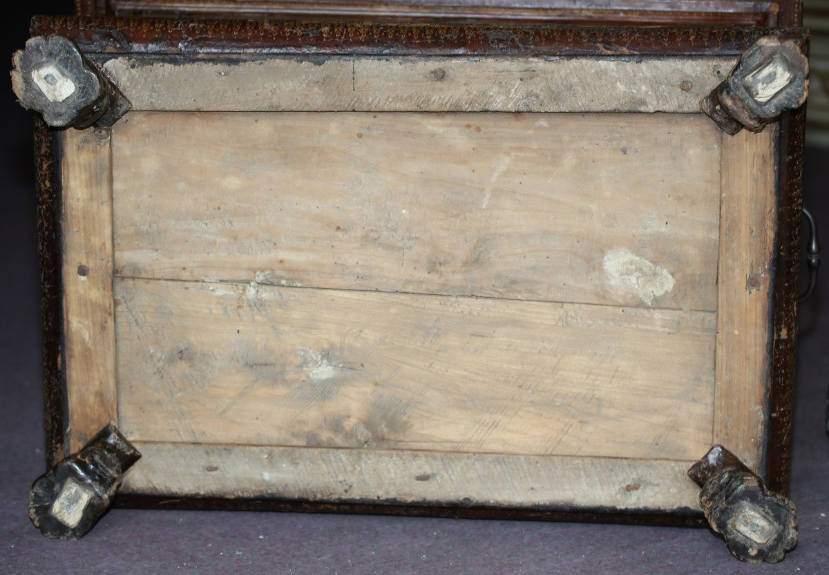 Tuscany, Late 18th Century Large Cassone-shaped Wooden Case, Entirely Sheathed In Leather.-photo-4