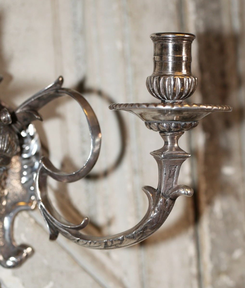 Paire d'appliques en bronze argenté de style Régence époque XIXème, masque homme barbu.-photo-3