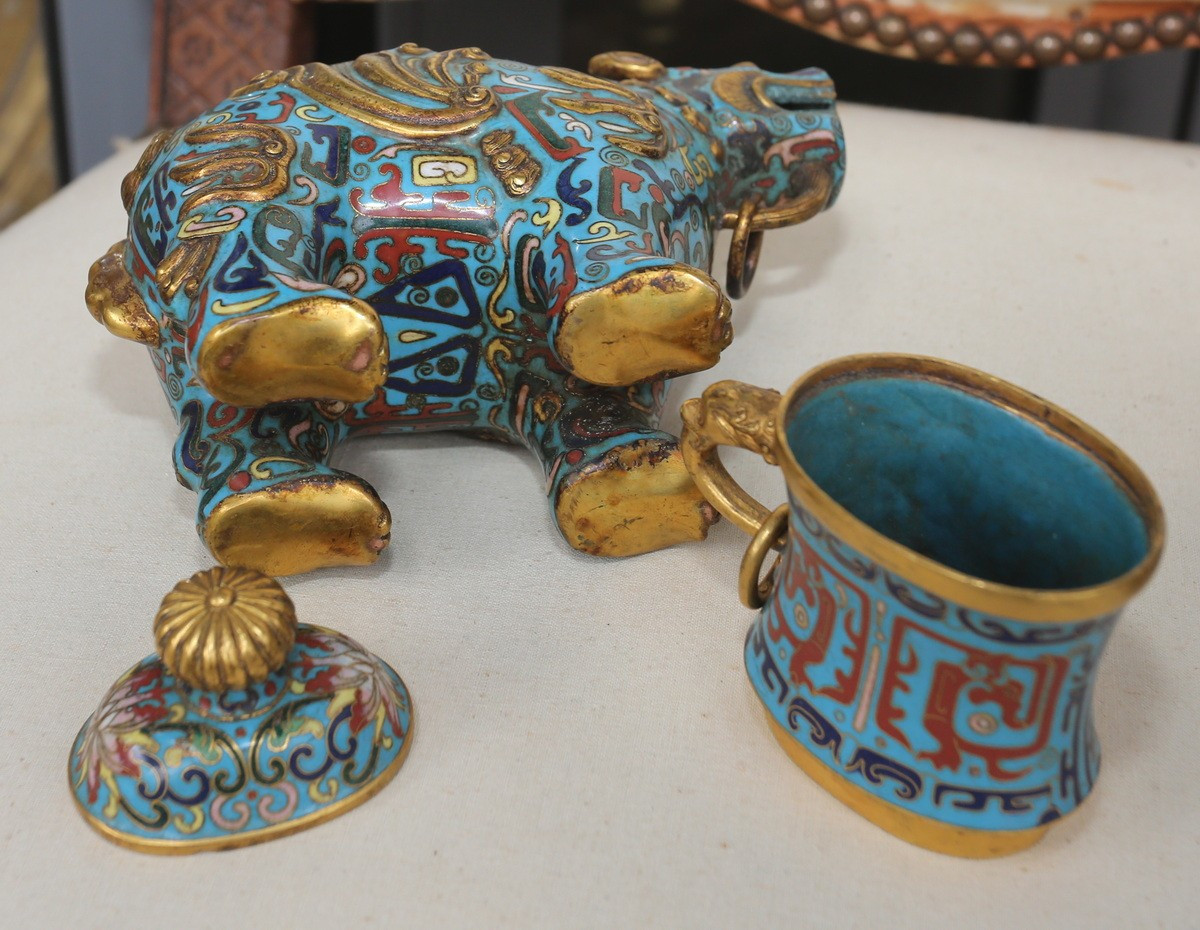 Chine fin du XIXème, paire de chiens de Fô formant brûle parfum émaux cloisonnés .-photo-4