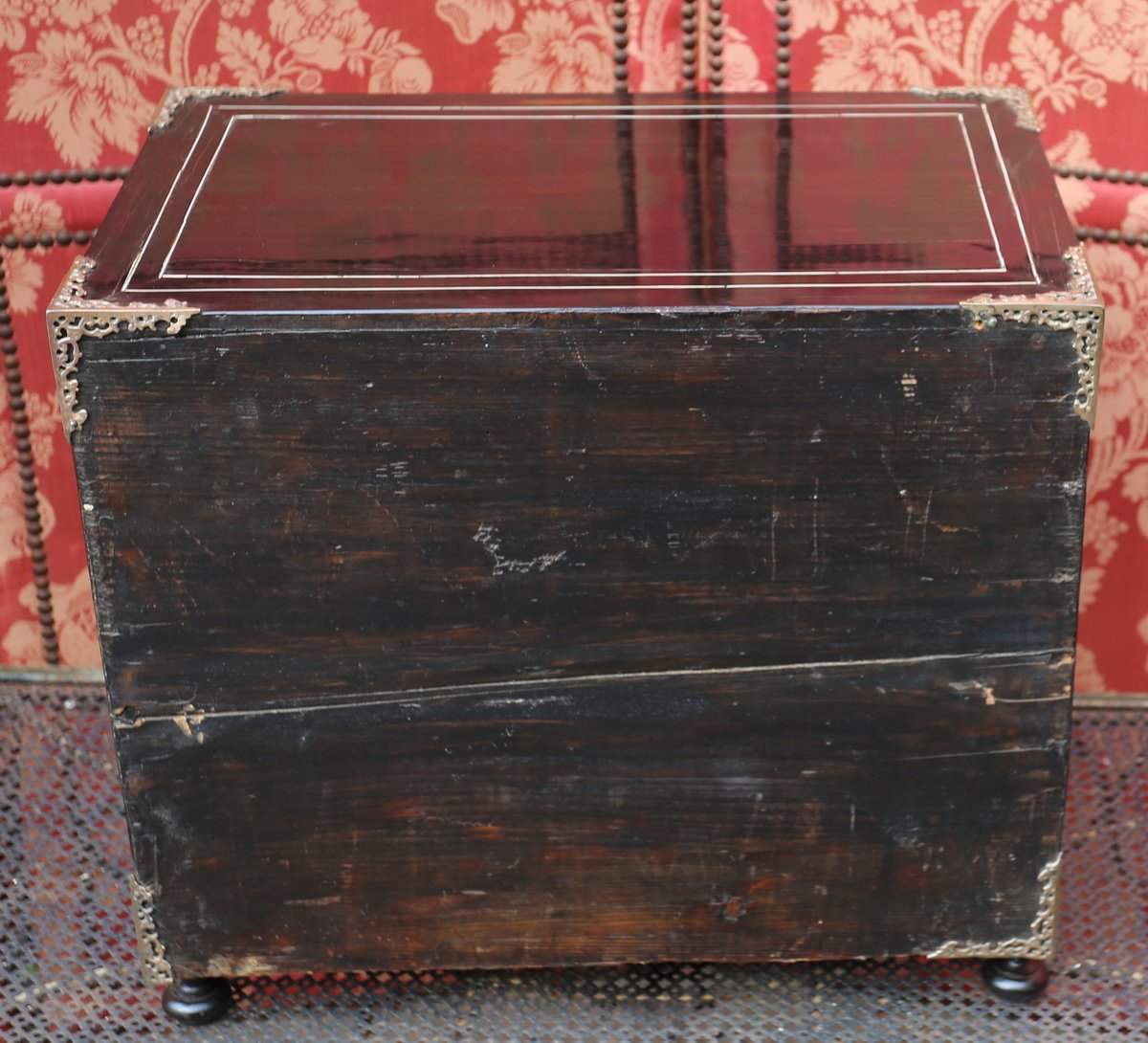 Late 17th-century Italy; A Small Cabinet Made Of Ivory And Ebony Veneer, With A Drop-down Lid.-photo-2