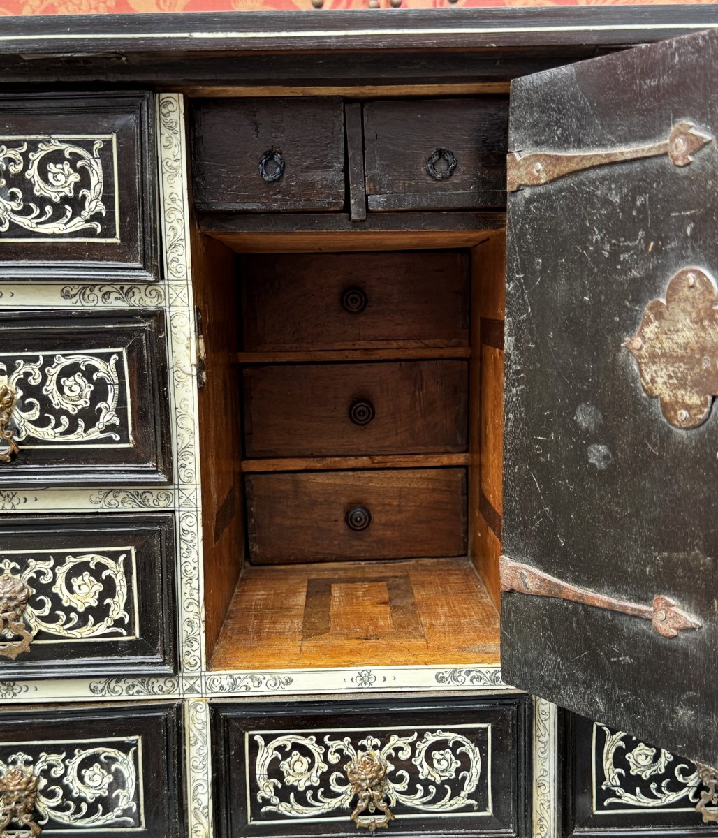 Late 17th-century Italy; A Small Cabinet Made Of Ivory And Ebony Veneer, With A Drop-down Lid.-photo-5