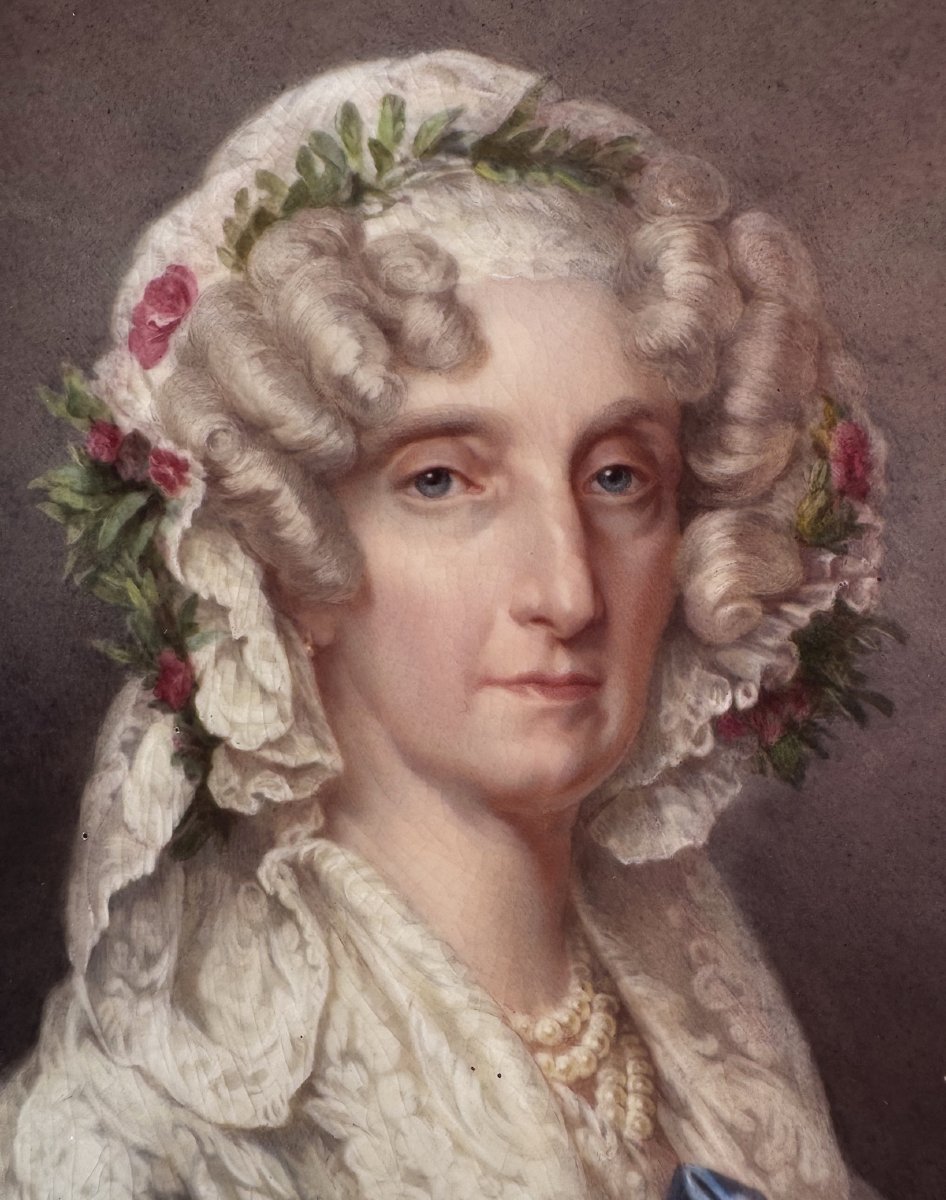 Ecole Française de XIXème, portrait de Marie Amélie d'Orléans peinture sur porcelaine. -photo-3