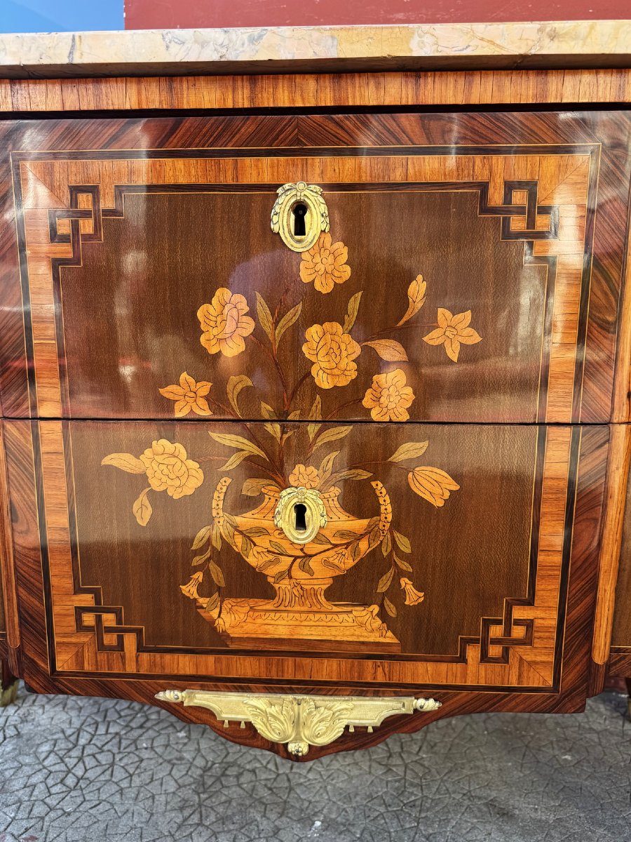 Jean GIRARDAU reçu maitre en 1738, paire de commodes Transition, marqueterie de fleurs -photo-4
