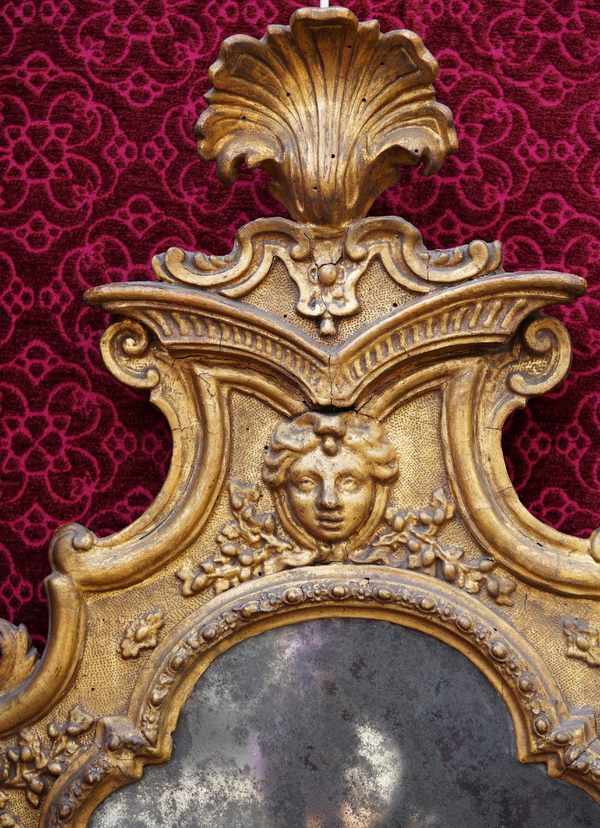 Italie époque XVIIIème, paire de miroirs de forme violonnée,  en bois et stuc doré -photo-4