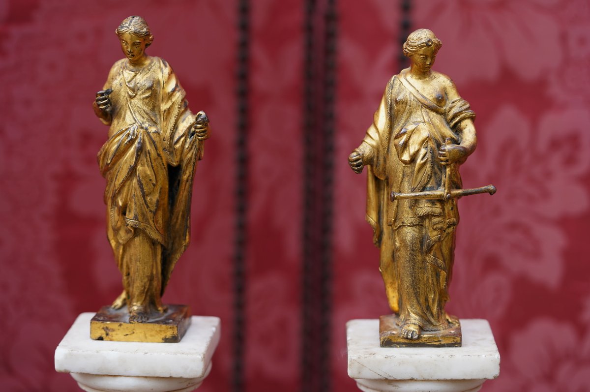 Italy, 17th Century: A Pair Of Bronze Sculptures Depicting Justice And A Vestal Virgin, Gilded Bronze, Mounted On Columns.
