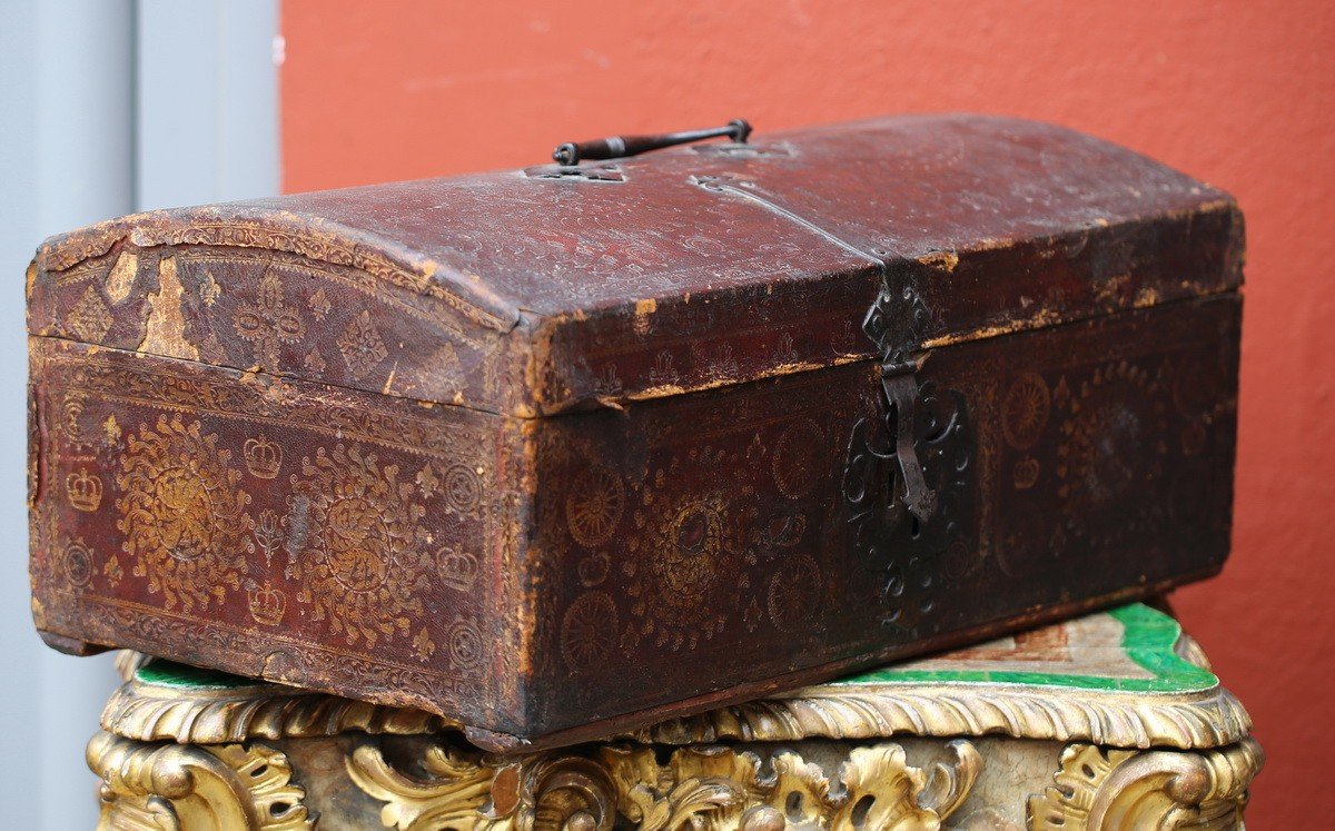 England Box Late 17th Century-photo-4