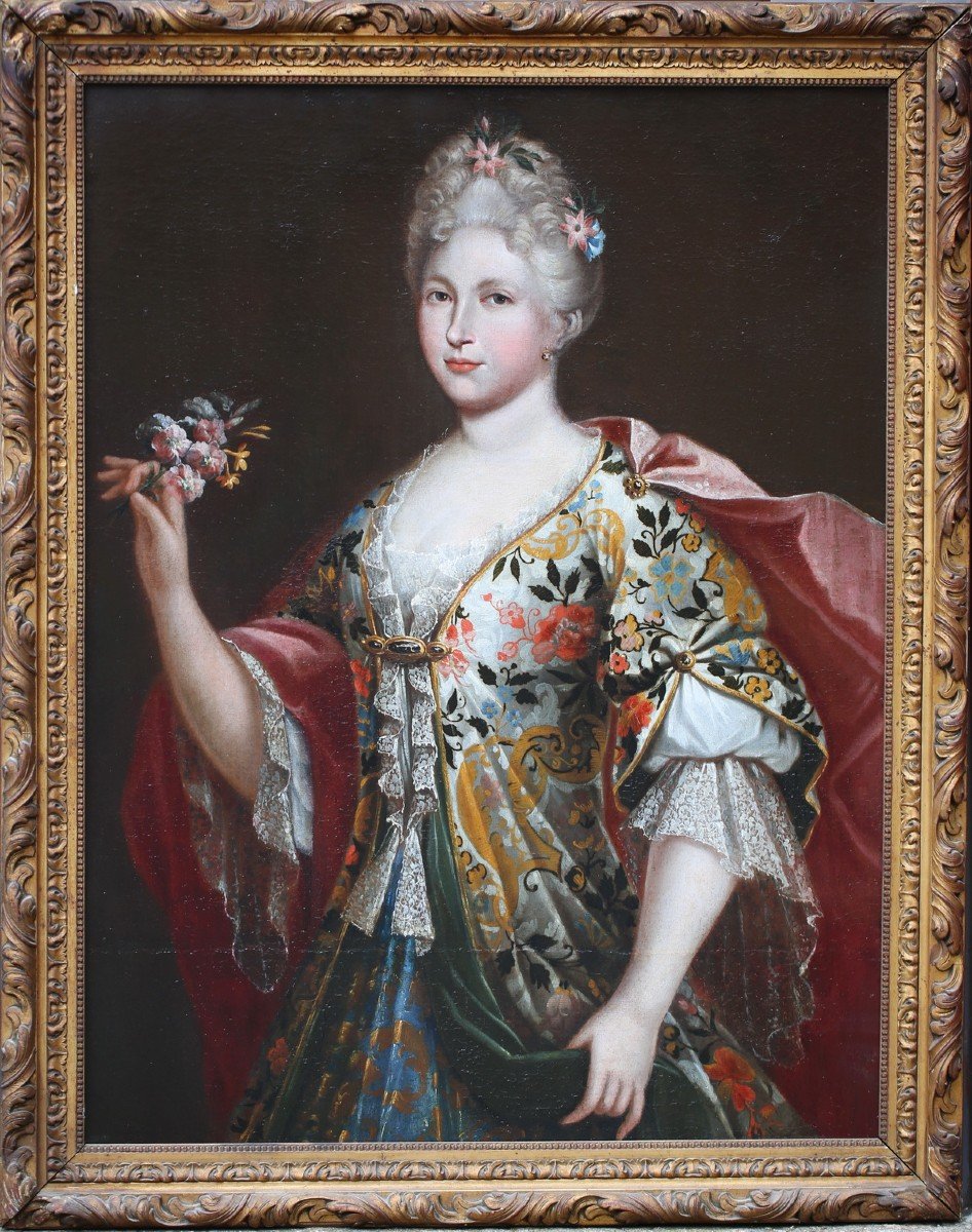 Ecole Italienne Vers 1700 , portrait de jeune femme à la robe fleurie