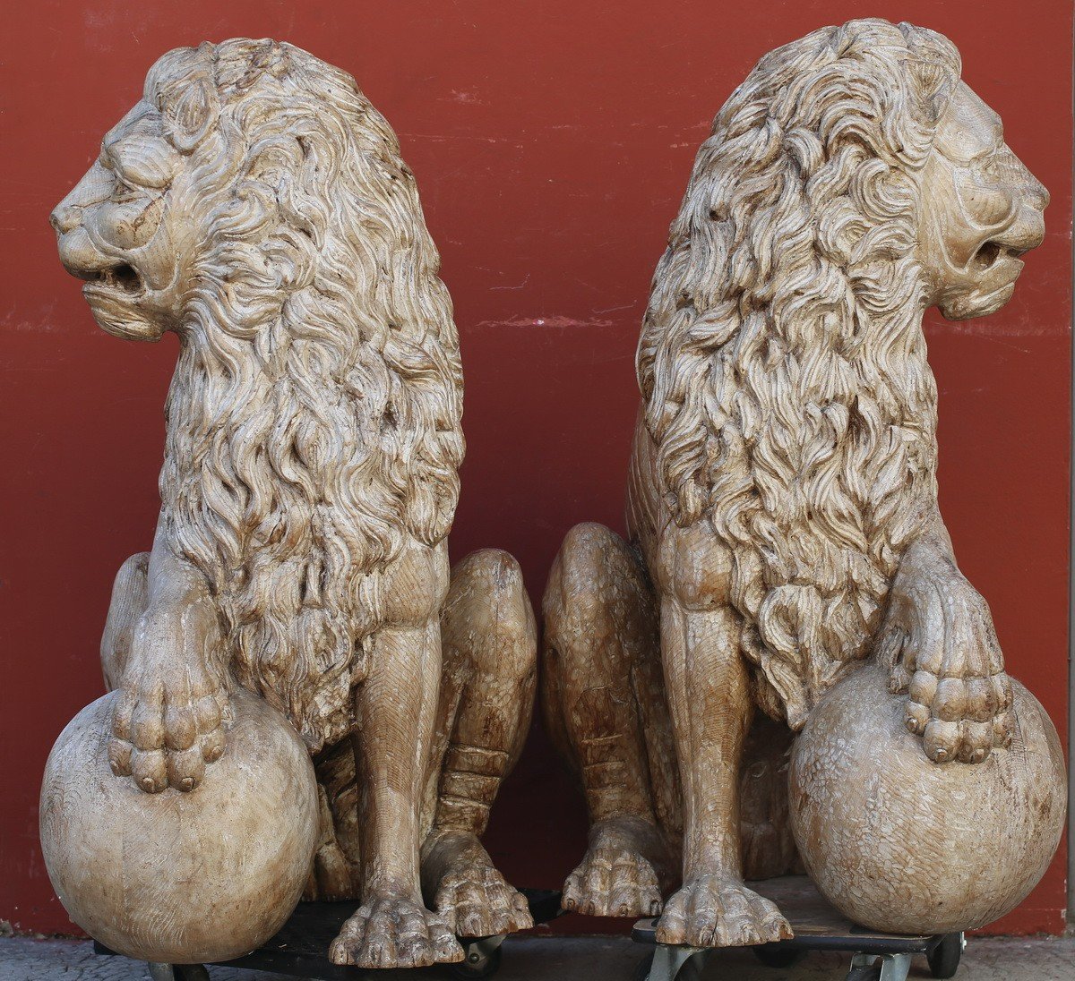 Ecole Italienne XIXème siècle (Venise) dans le style du XVIIIème, monumentale Paire De Lions -photo-2