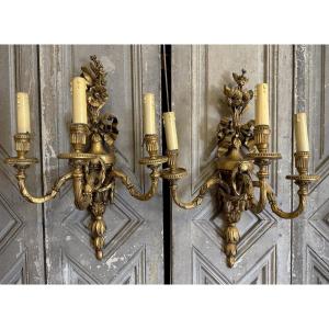 Italie fin XVIIIème début XIXème paire d'appliques de style Louis XVI en bois doré et sculpté